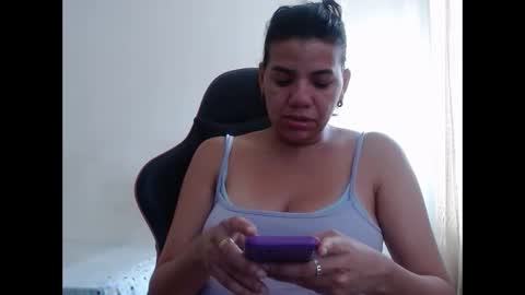 ariannaloovel online show from 7, 12, 2024