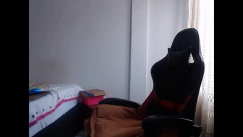 ariannaloovel online show from 29, 1, 2025