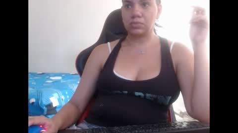 ariannaloovel online show from 8, 9, 2025