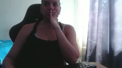 ariannaloovel online show from 7, 10, 2025