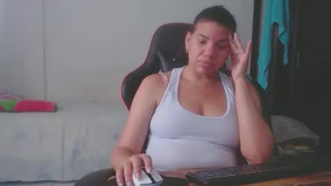 Snapshot of ariannaloovel chatting on 16, 3, 2026 ariannaloovel online show from 16, 3, 2026