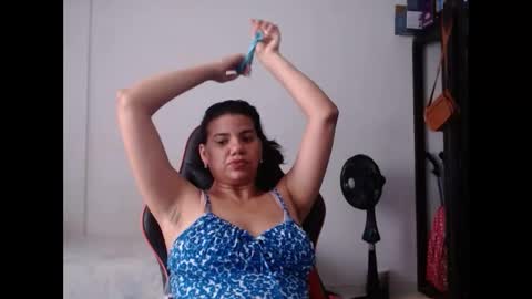 Snapshot of ariannaloovel chatting on 27, 3, 2026 ariannaloovel online show from 27, 3, 2026