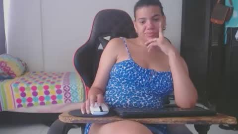 Snapshot of ariannaloovel chatting on 3, 4, 2026 ariannaloovel online show from 3, 4, 2026