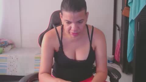 Snapshot of ariannaloovel chatting on 9, 4, 2026 ariannaloovel online show from 9, 4, 2026