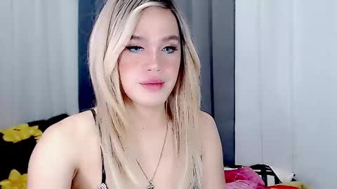 Snapshot of arianne_xoxo777 chatting on 23, 2, 2025 ARIANNE CUMS online show from 23, 2, 2025