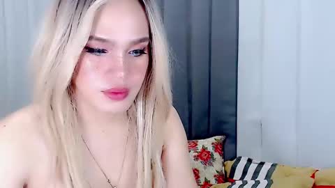 Snapshot of arianne_xoxo777 chatting on 2, 3, 2025 ARIANNE CUMS online show from 2, 3, 2025