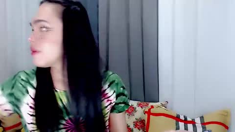 Snapshot of arianne_xoxo777 chatting on 3, 3, 2025 ARIANNE CUMS online show from 3, 3, 2025