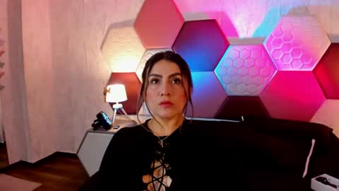 Snapshot of ariarous chatting on 17, 6, 2026 aria online show from 17, 6, 2026