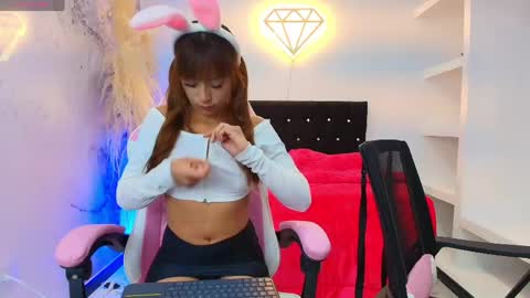 ariatna_andy online show from 18, 4, 2026