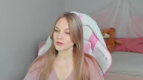 Snapshot of ariawell chatting on 25, 9, 2025 Aria online show from 25, 9, 2025
