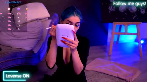 Snapshot of ariaxstark chatting on 11, 10, 2025 Aria online show from 11, 10, 2025