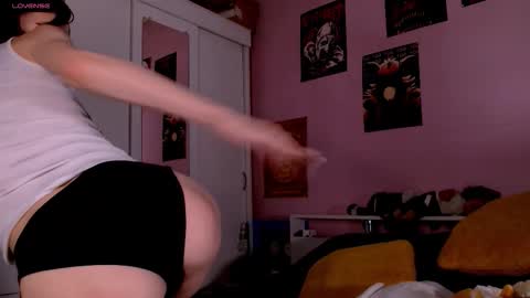 aribluush online show from 13, 11, 2025