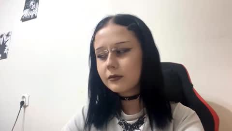 Snapshot of aricacolgrove chatting on 8, 10, 2025 La online show from 8, 10, 2025