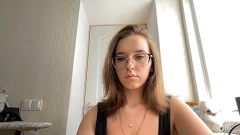 Snapshot of ariehamalainen chatting on 10, 7, 2026 Mia online show from 10, 7, 2026