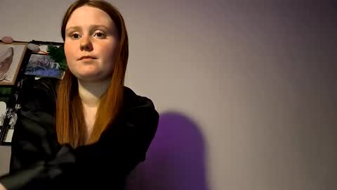 Snapshot of ariel_yumi chatting on 13, 10, 2025 Ariel online show from 13, 10, 2025