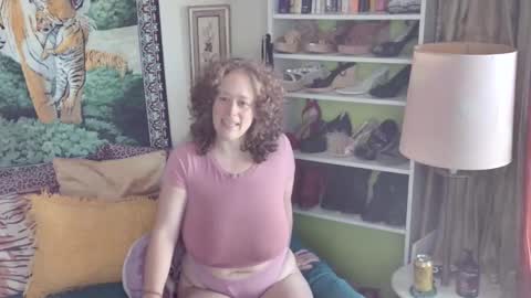 Arielle Ari online show from 31, 10, 2025