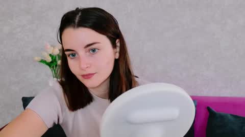 Snapshot of arielstonks_lovee chatting on 18, 9, 2025 arielstonks_lovee online show from 18, 9, 2025