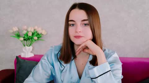Snapshot of arielstonks_lovee chatting on 25, 9, 2025 arielstonks_lovee online show from 25, 9, 2025