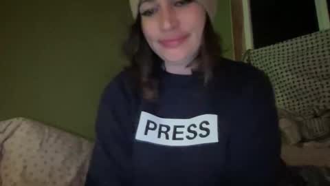 ariel  colin when hes here online show from 8, 4, 2026