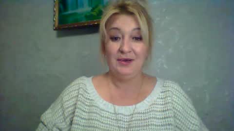 Snapshot of arielxloveresss chatting on 11, 10, 2025 ArielXLoveresss online show from 11, 10, 2025