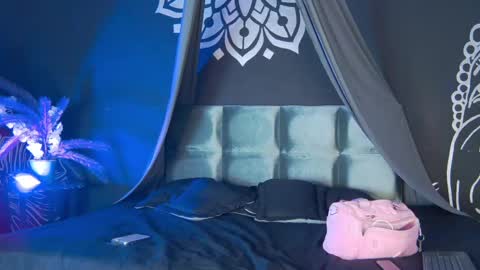 Snapshot of arii_moon chatting on 20, 9, 2025 Ari online show from 20, 9, 2025