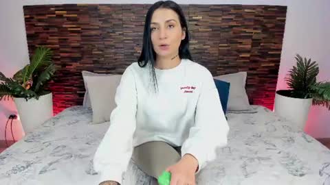 Snapshot of ariiaa_1 chatting on 6, 7, 2026 ARIANNA online show from 6, 7, 2026