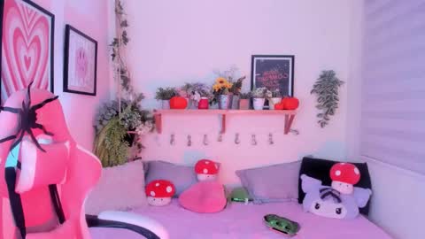 Snapshot of ariiaadnaa chatting on 8, 10, 2025 arii online show from 8, 10, 2025