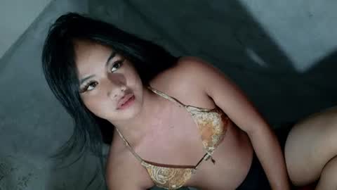 Snapshot of arilovesu chatting on 24, 6, 2026 hi follow me its ARI online show from 24, 6, 2026