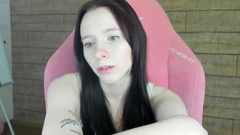Snapshot of arinakubrick chatting on 27, 5, 2026 Arinakubrick online show from 27, 5, 2026