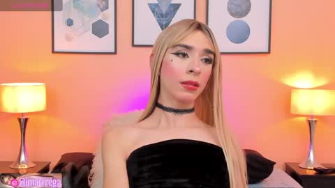 Snapshot of arivega chatting on 4, 12, 2024 Nice to meet you thumb up me please its important I LOOK MY BIO DOWN online show from 4, 12, 2024