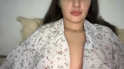 arivelle online show from 20, 11, 2025