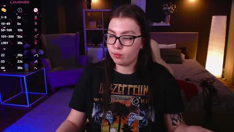 Snapshot of arizonaa_muse chatting on 6, 2, 2025 Astrid online show from 6, 2, 2025