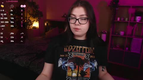 Snapshot of arizonaa_muse chatting on 8, 2, 2025 Astrid online show from 8, 2, 2025