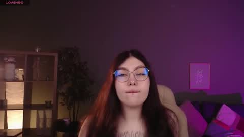 Snapshot of arizonaa_muse chatting on 15, 9, 2025 Astrid online show from 15, 9, 2025
