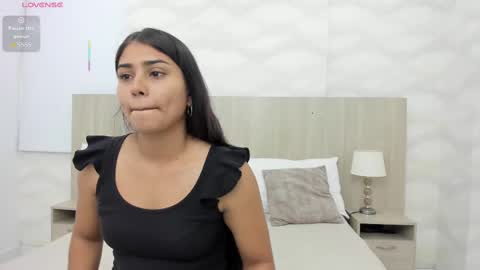 Arlet Powell online show from 24, 11, 2025