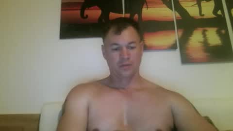 Snapshot of armyskater32 chatting on 9, 9, 2025 armyskater32 online show from 9, 9, 2025