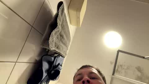 armyskater32 online show from 22, 2, 2026