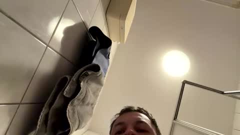 armyskater32 online show from 6, 4, 2026