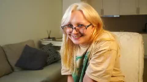 Snapshot of arnitahollingshead chatting on 21, 6, 2026 you can call me Lana online show from 21, 6, 2026