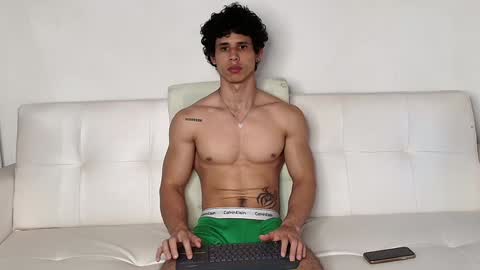 Snapshot of arnold_black69 chatting on 2, 12, 2024 arnold black online show from 2, 12, 2024
