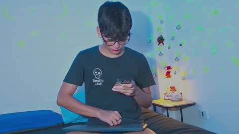 Arnold online show from 9, 12, 2024