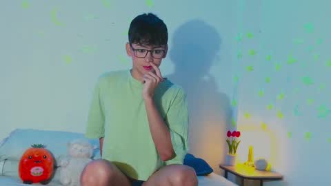 Arnold online show from 22, 2, 2025