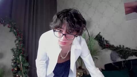 Snapshot of arnolddonaldson chatting on 23, 12, 2024 Arnold online show from 23, 12, 2024