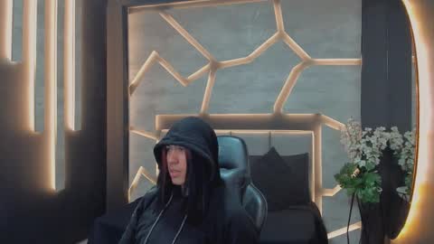 Arohom Lester online show from 11, 11, 2025