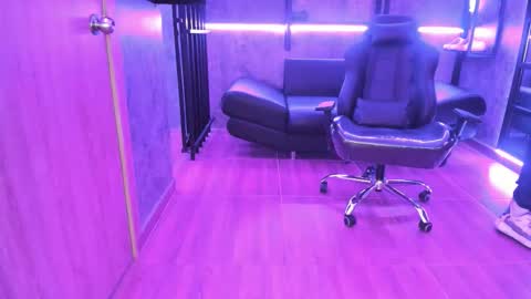 Snapshot of arohomlester chatting on 13, 1, 2026 Arohom Lester online show from 13, 1, 2026