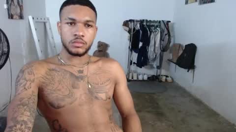 Snapshot of aron_7 chatting on 13, 12, 2024 aron_7 online show from 13, 12, 2024