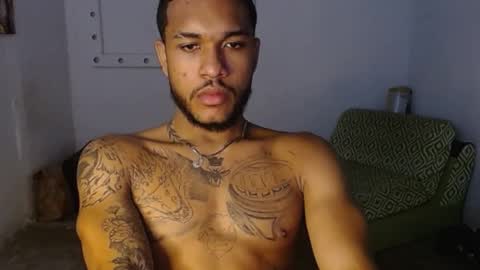 Snapshot of aron_7 chatting on 10, 3, 2025 aron_7 online show from 10, 3, 2025