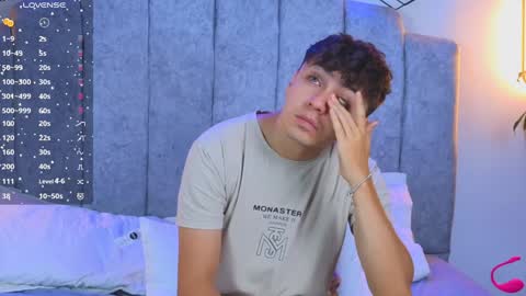 aron__cooper online show from 5, 2, 2025