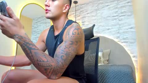 ARON BOLT online show from 9, 11, 2025