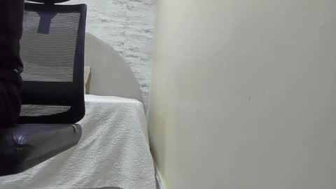 ARON BOLT online show from 11, 2, 2026